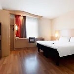 Ibis Centre Gare Et Congres Hotel