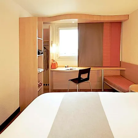 Ibis Centre Gare Et Congres מלון 3*