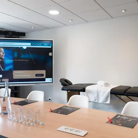 Ibis Centre Gare Et Congres Hotel 3*
