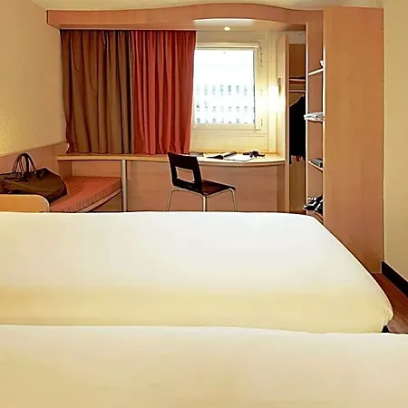 Ibis Centre Gare Et Congres 3*