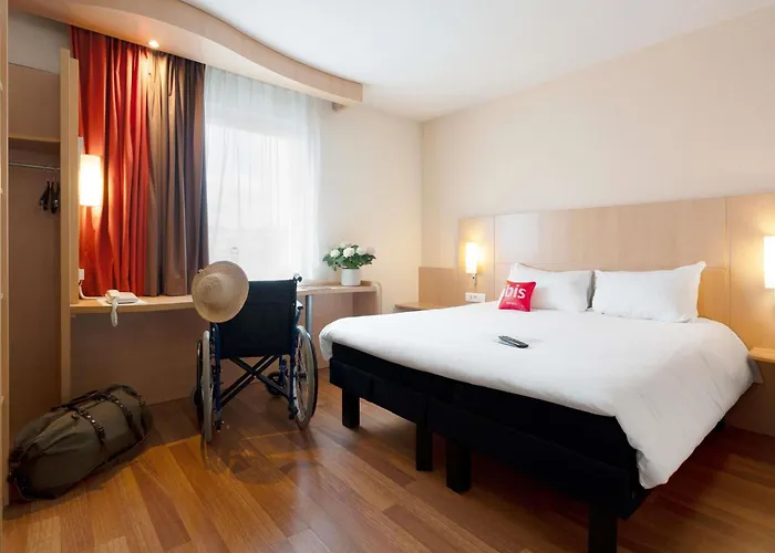 Ibis Centre Gare Et Congres 3*