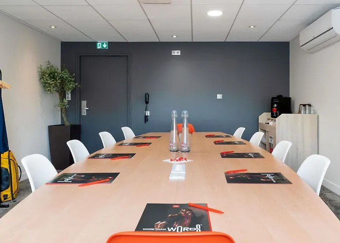 Ibis Centre Gare Et Congres فندق 3*